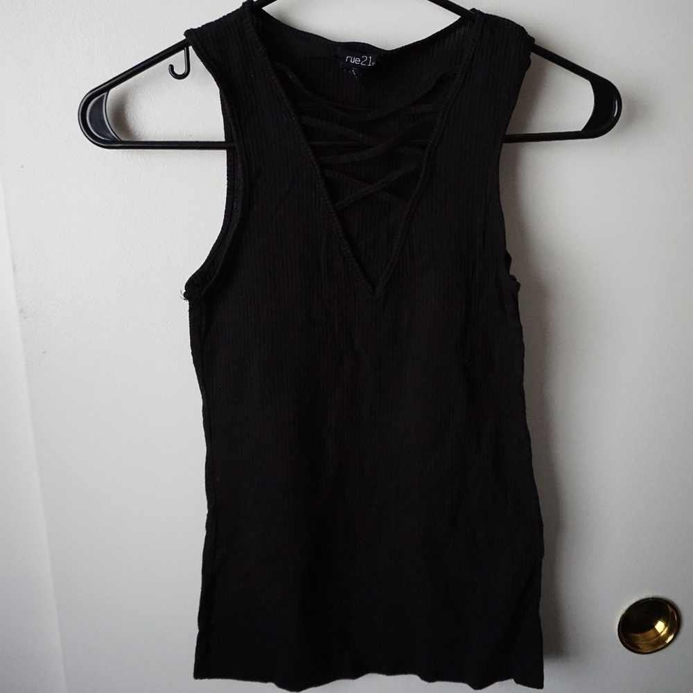 🌸 Black Rue 21 top